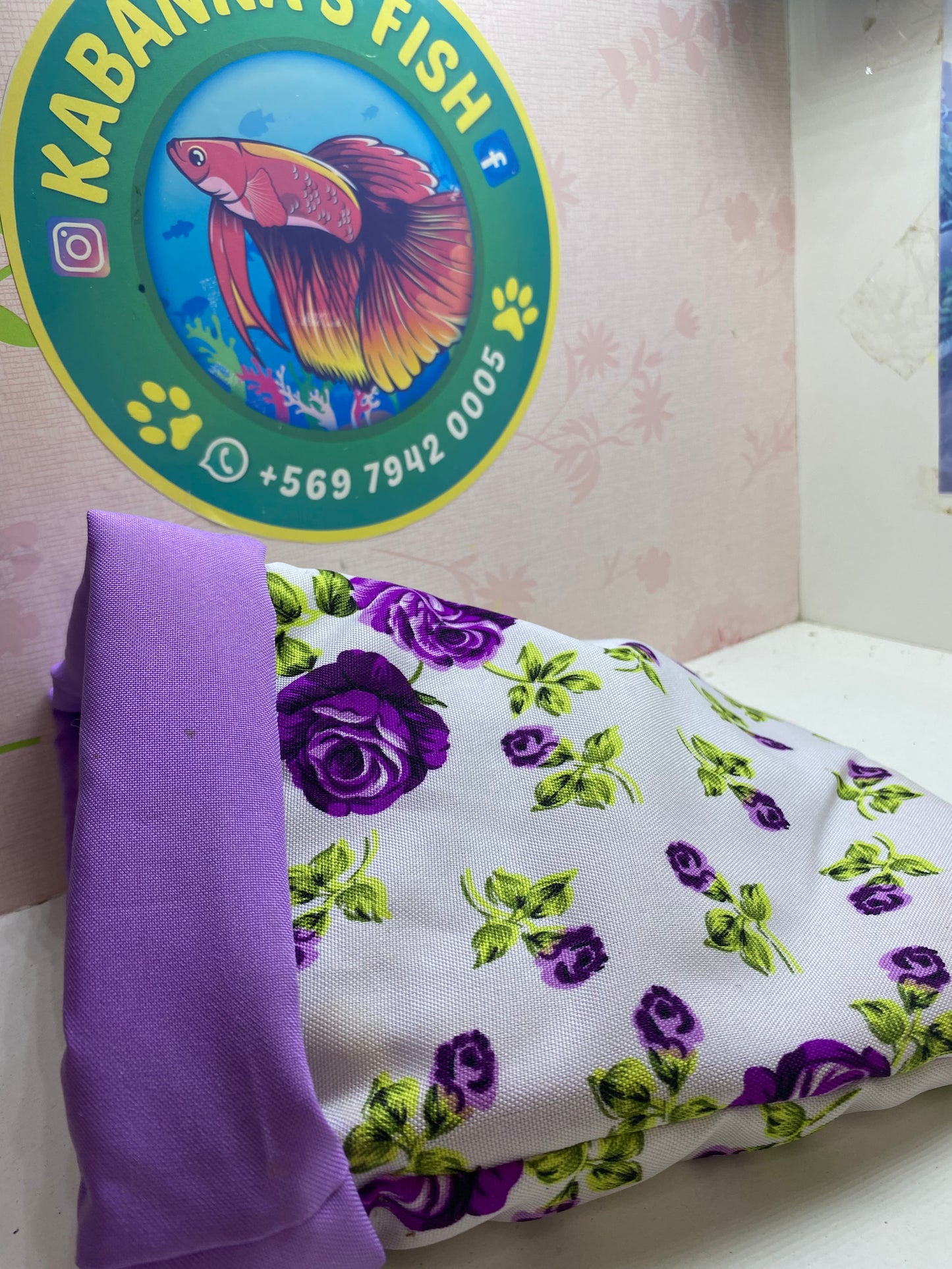 Cama tubular tela fresca para pequeñas patitas